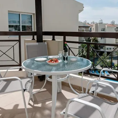 1st Floor 2 Bedroom At Artemis Cynthia Complex شقة بافوس